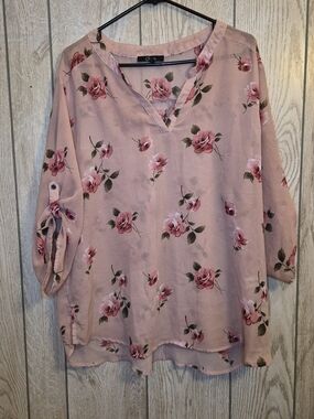 cleo Blush Pink Rose-Print V-Neck Tunic